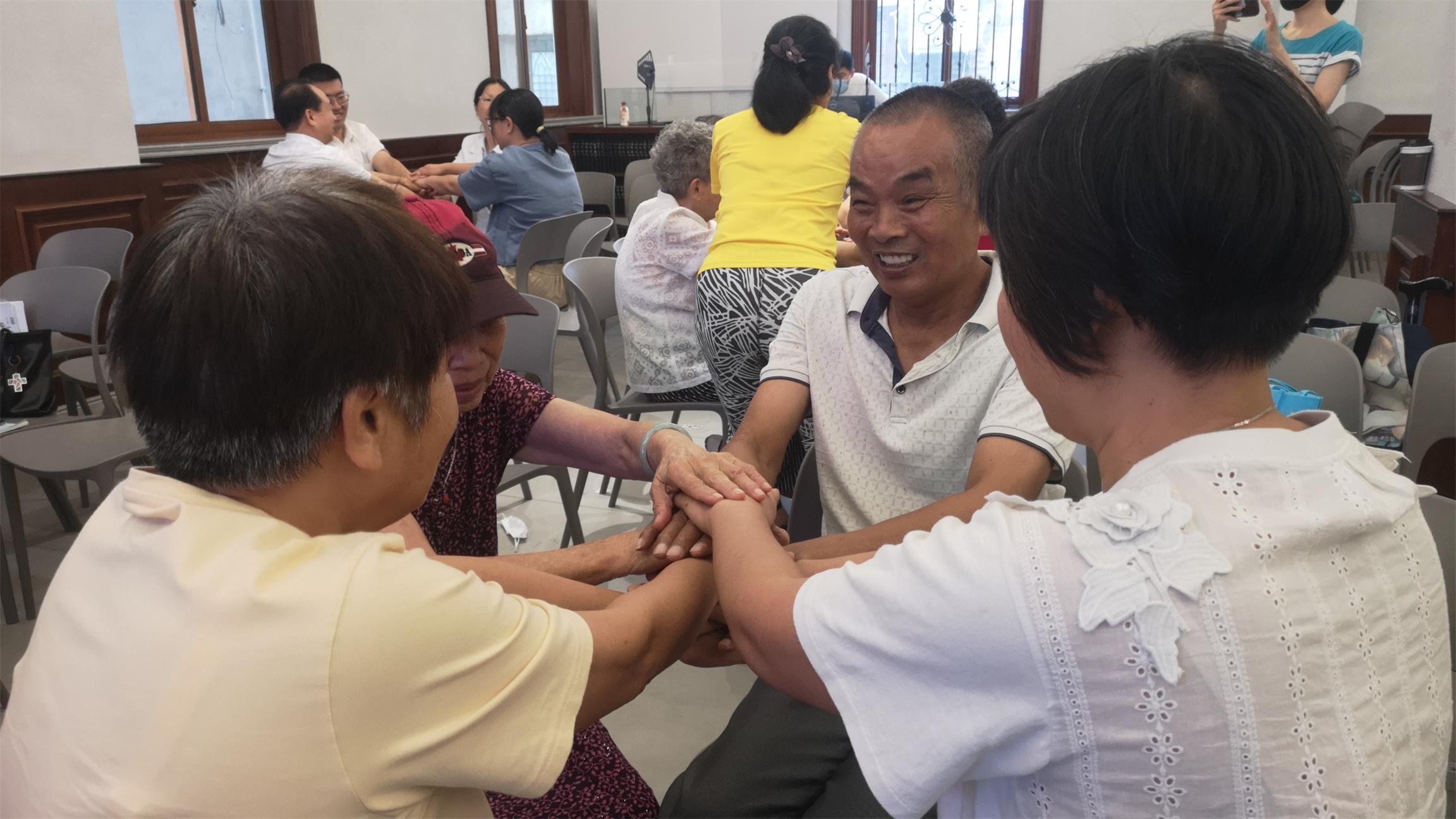 长者互动3.jpg